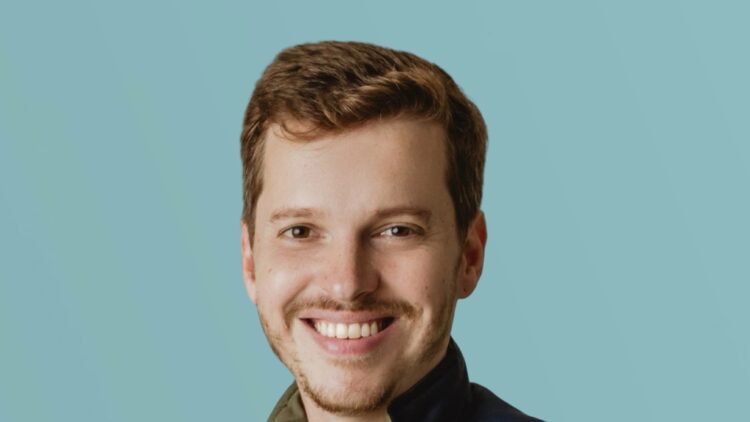 Pedro Câmara, fundador da Escola de Imóveis, ganha destaque ao ensinar brasileiros a investir em renda imobiliária