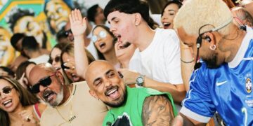 Menos é Mais aposta na essência brasileira em nova turnê “Puro Suco do Brasil”