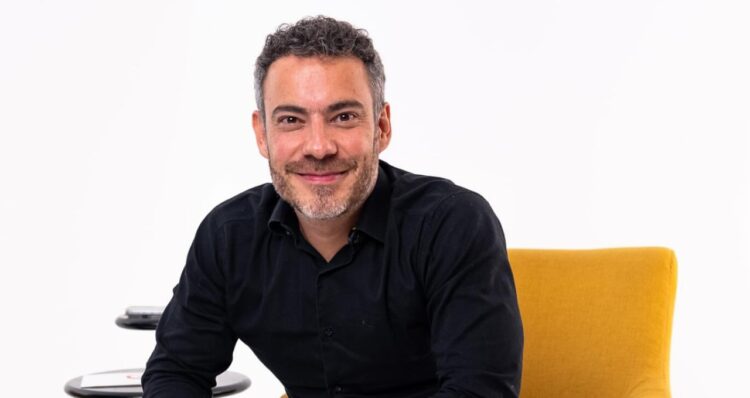 Cirurgião plástico em Divinópolis aposta em tecnologia e atendimento personalizado para impulsionar autoestima de pacientes